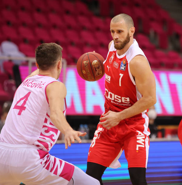 但球员们展 但球员们展