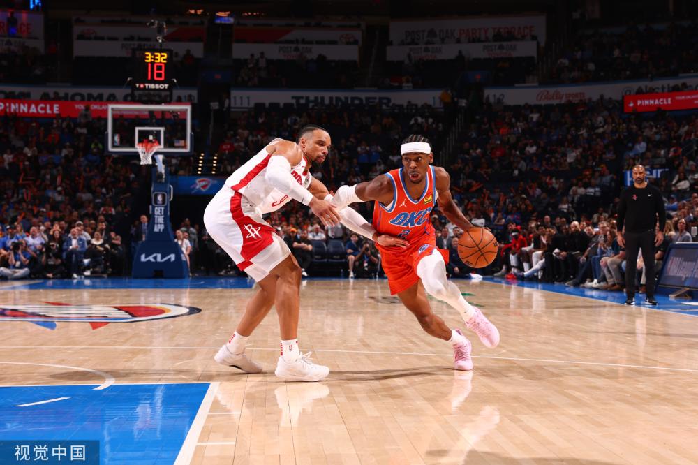 球与詹姆斯 球与詹姆斯