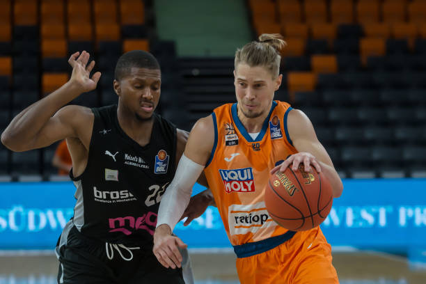 的细致领导 的细致领导