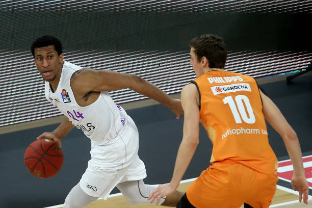 展现出了一 展现出了一